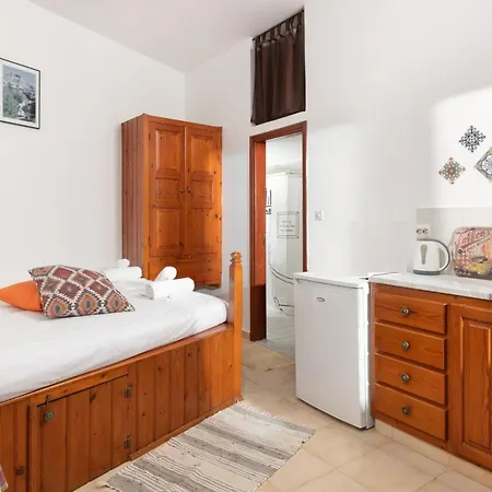 Apartamento Apostolos *
