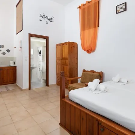 Apartment Apostolos *