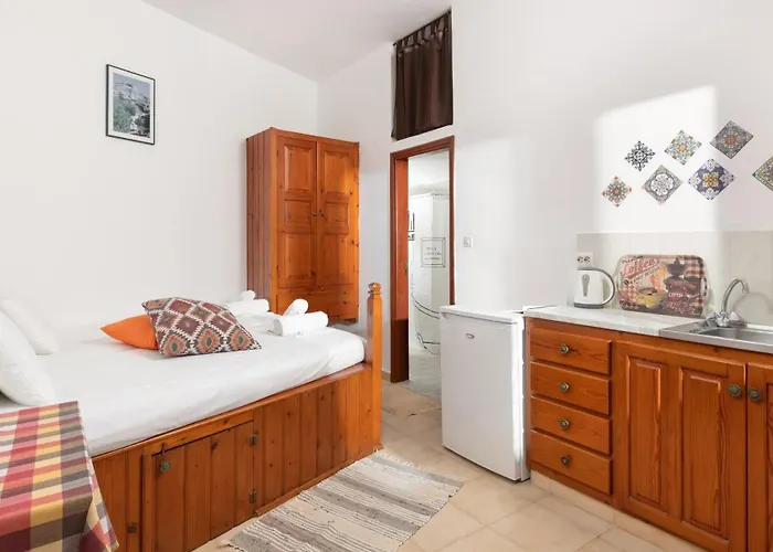 Apartment Apostolos *