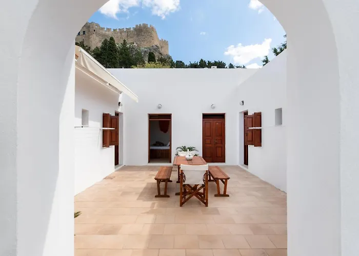 Apostolos * 林都斯