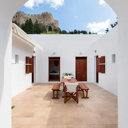 Apostolos * 林都斯